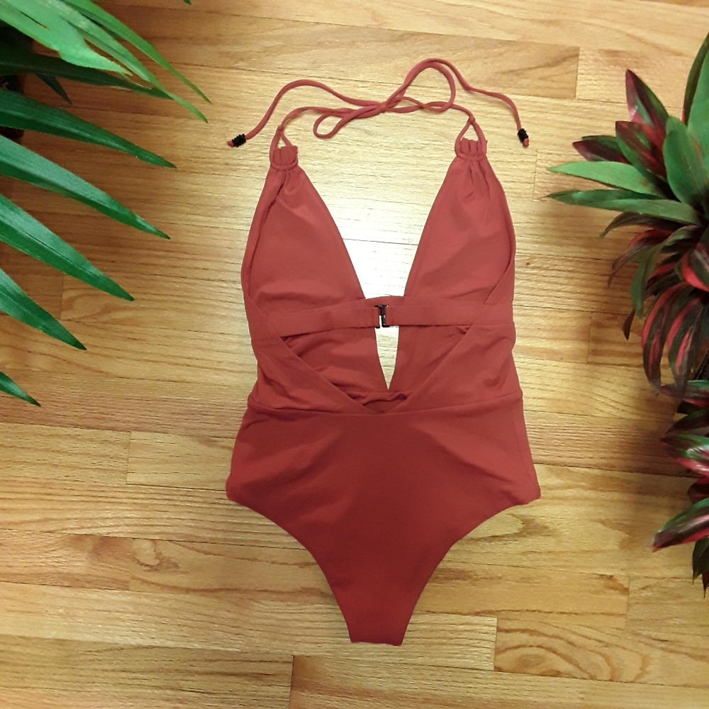 NWOT Tavik Emme Swimsuit - Picture 4 of 5